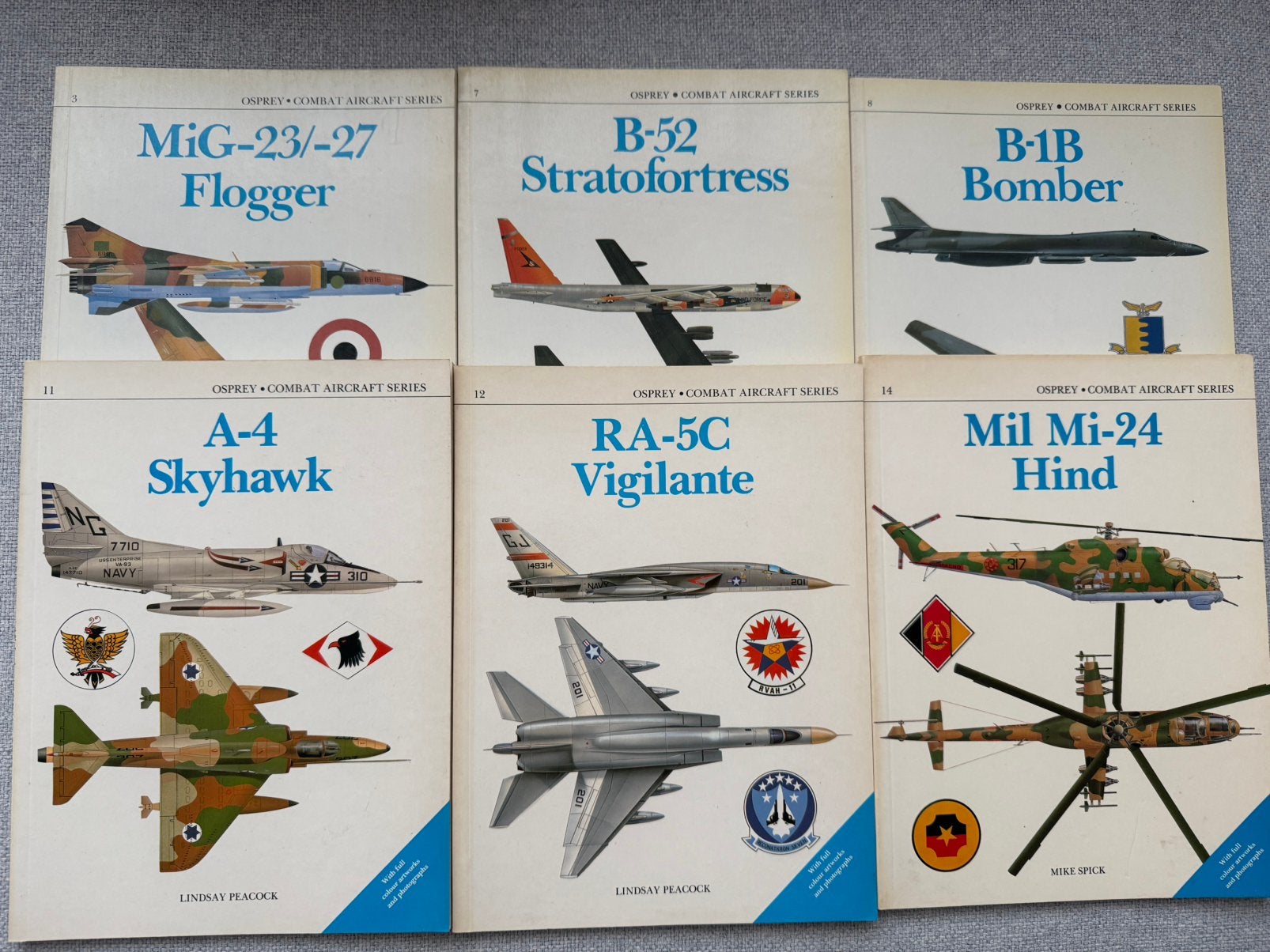MiG-23 B-52 Stratofortress B-1B Skyhawk Vigilante Hind, Ophalen of Verzenden, 1945 tot heden, Zo goed als nieuw, Luchtmacht