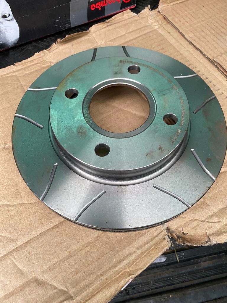 Voor remschijven en blokken Ford Fiesta MK4, Ophalen of Verzenden, Nieuw, Ford