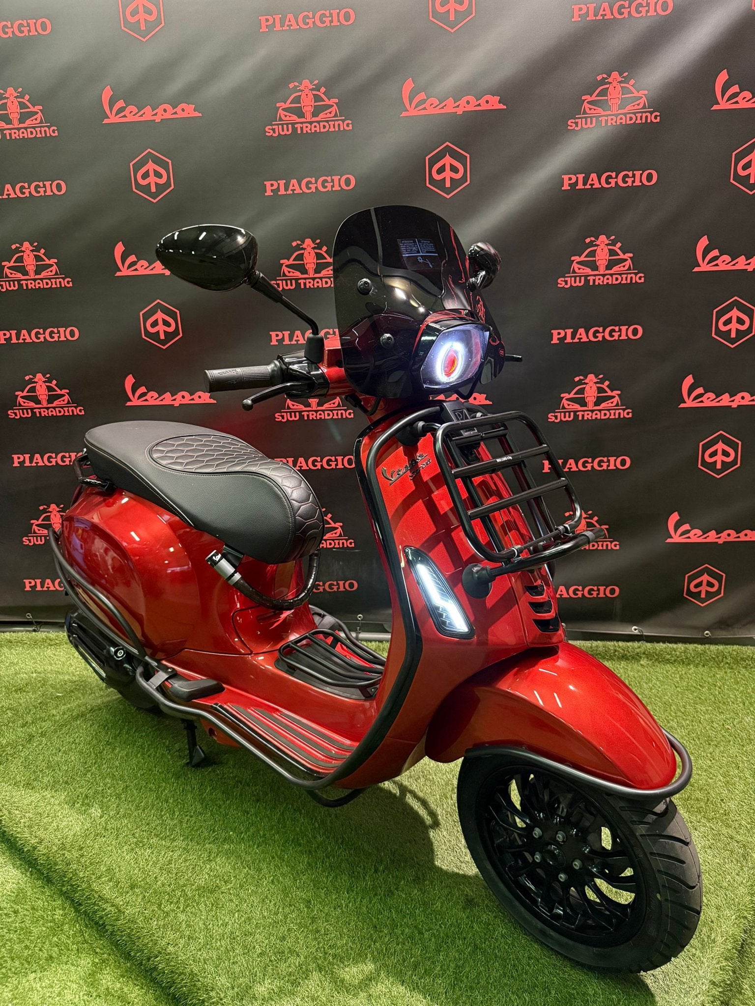 Vespa Sprint 2021 Brom! Candy Red / RS Zadel / Garantie!, -, Maximaal 45 km/u, -, Ophalen of Verzenden