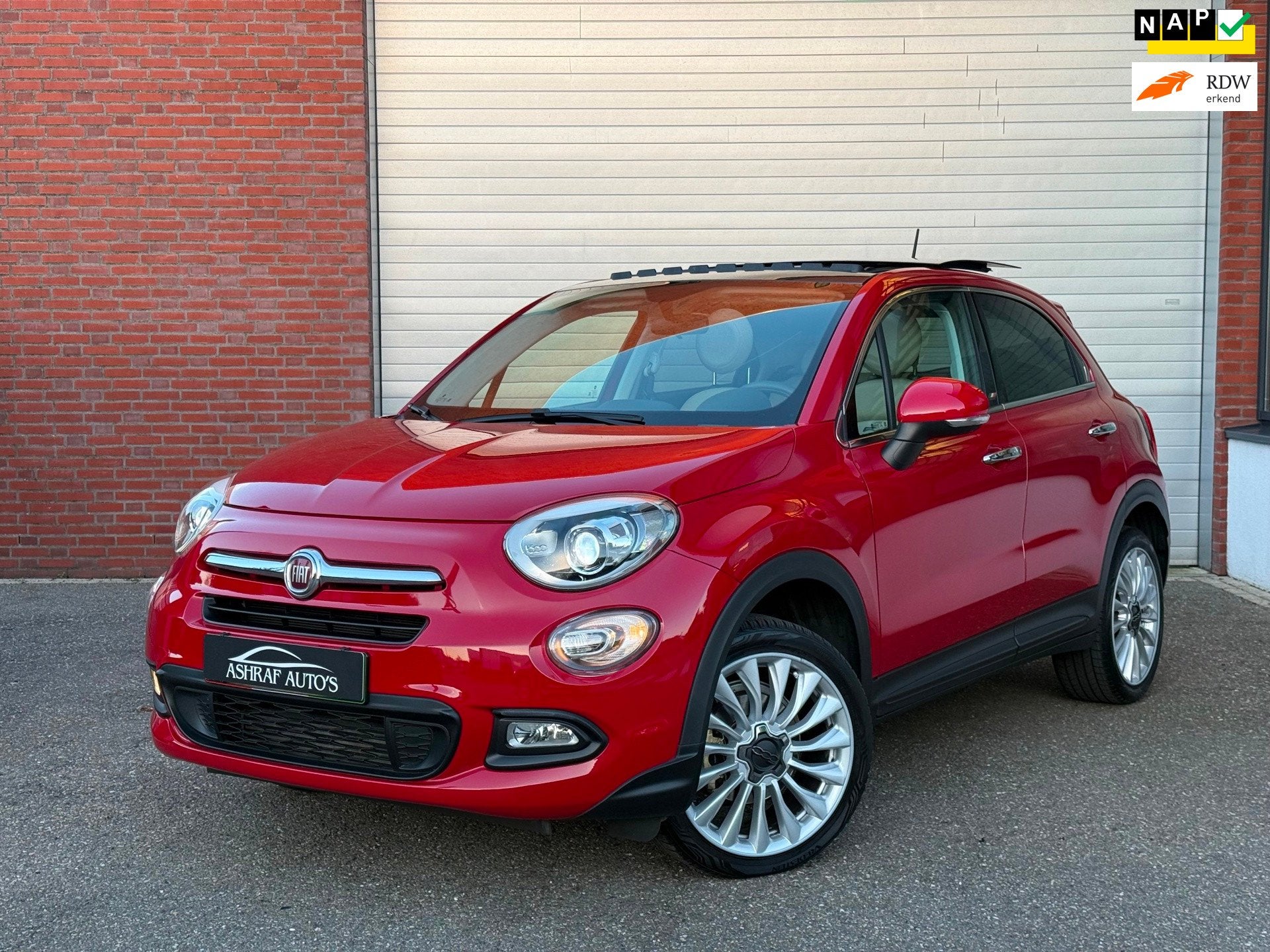 Fiat 500 X 1.4 Turbo MultiAir Lounge| PANO| AUTOMAAT| NAP| N, Auto's, Dealer onderhouden, 4 cilinders, Origineel Nederlands, Nieuw
