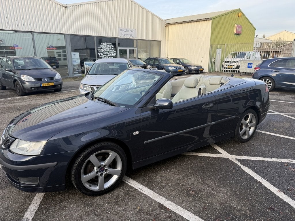 Saab 9-3 Cabrio 1.8t Vector - Nieuwe Cabrioletkap (bj 2004), Voorwielaandrijving, 1998 cc, Gebruikt, Beige