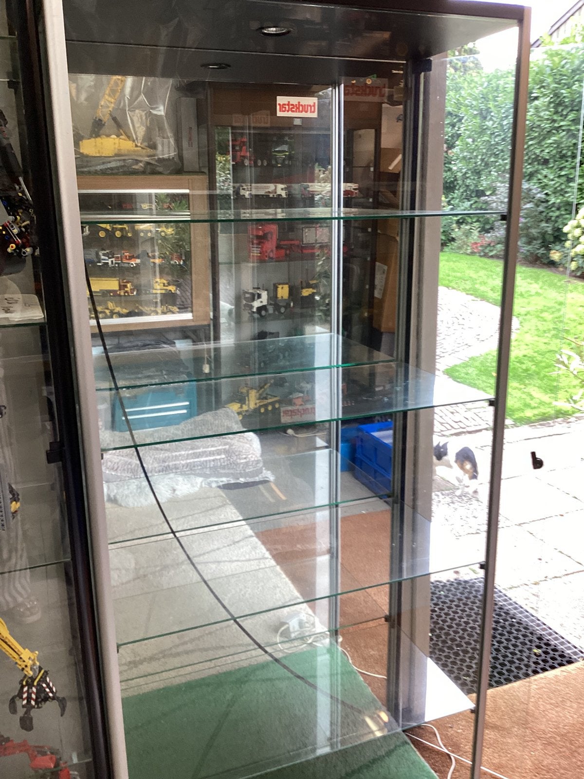 Vitrine kast, Ophalen, 50 tot 100 cm, 150 tot 200 cm, 25 tot 50 cm