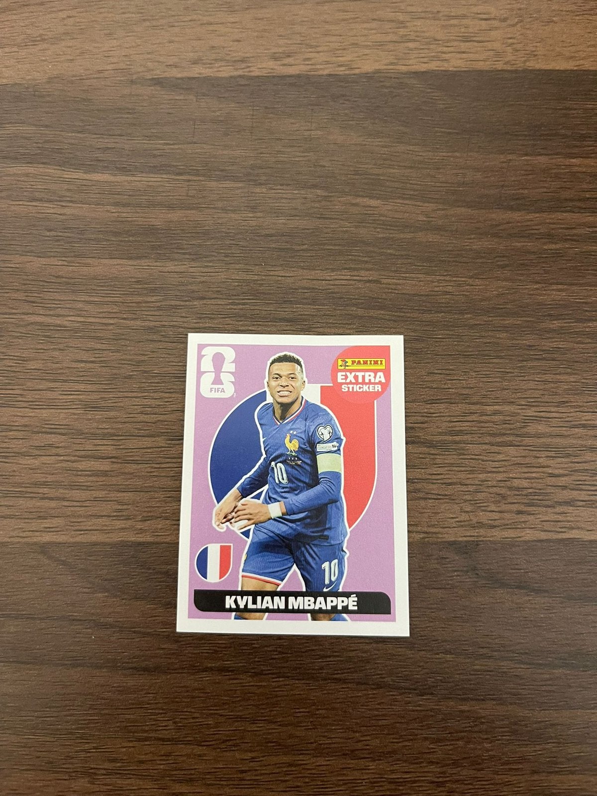 Kylian Mbappé Panini Extra sticker 2026 | Paars, Ophalen of Verzenden, Zo goed als nieuw, Buitenlandse clubs, Poster, Plaatje of Sticker