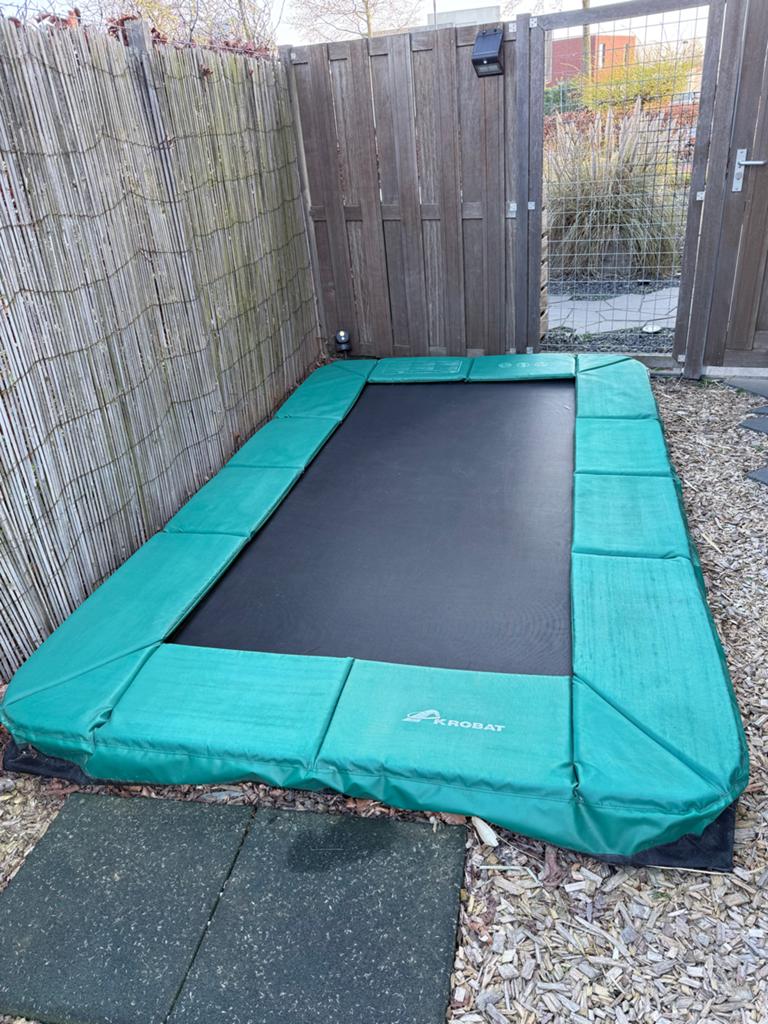 Acrobat Inground Trampoline -  305 x 183, Ophalen, Gebruikt