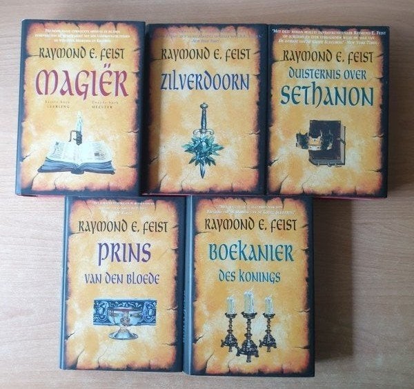 Raymond E. Feist - Oorlog vd Grote Scheuring (HC + omslag), Verzenden, Gelezen, Raymond E. Feist