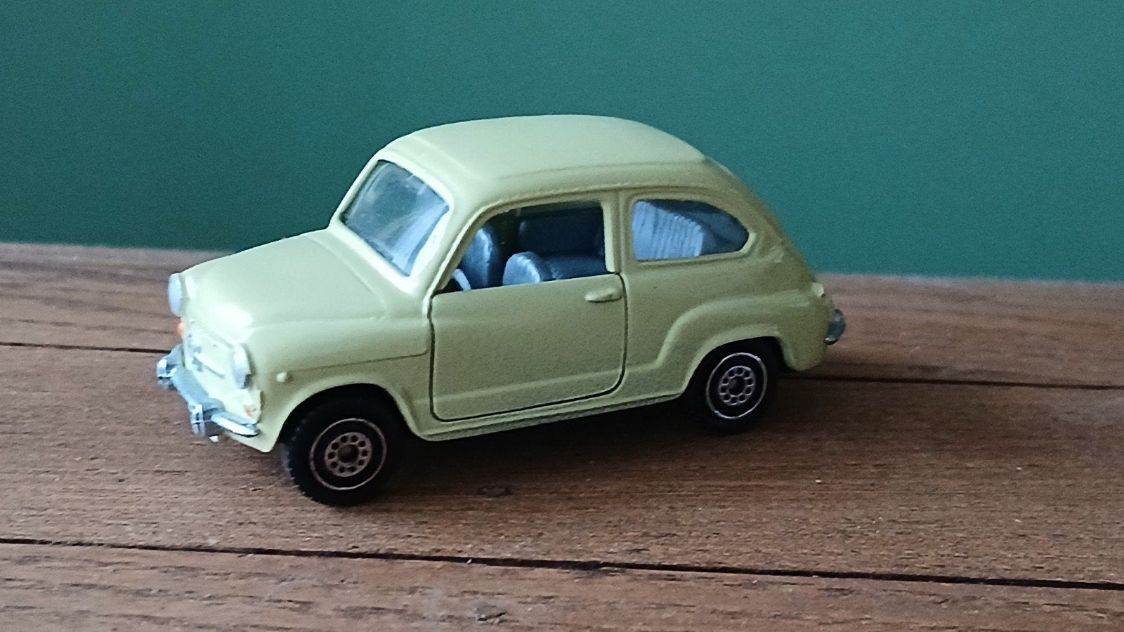 Seat 600 guisval  made in spain, Ophalen of Verzenden, Zo goed als nieuw, Auto, Overige merken