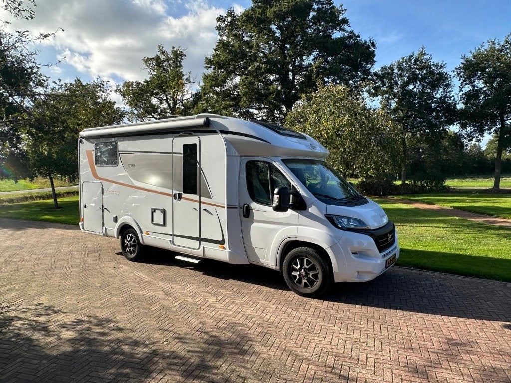 Bürstner LyseoTD690 G Harmony Line, 2024 tv+sat, zonnepaneel, Ringverwarming, Fiat, 6 tot 7 meter, Bedrijf