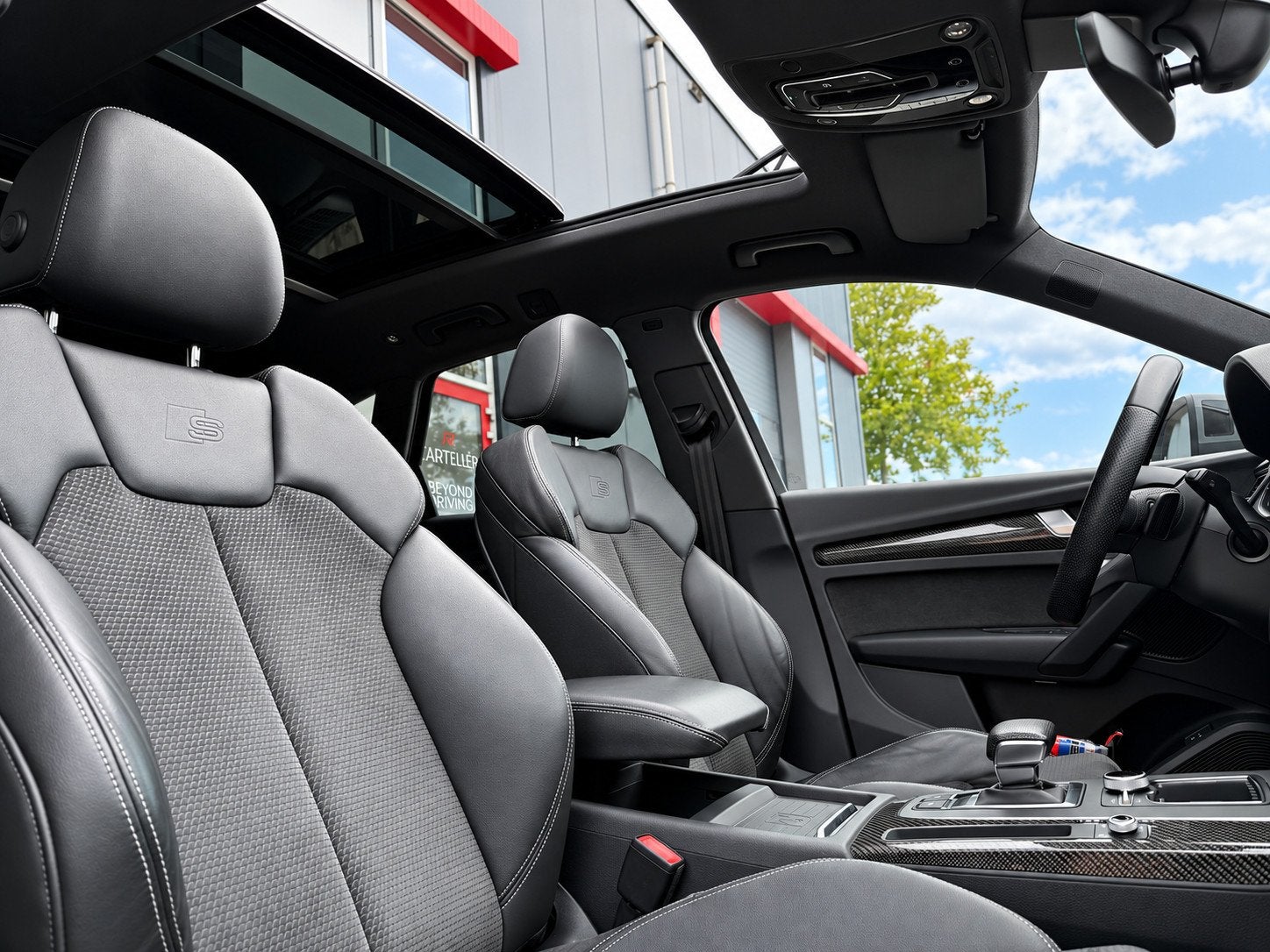 Audi Q5 55 TFSI e Quattro Competition | Luchtvering | Pano |, Auto's, Automaat, Dealer onderhouden, 2005 kg, 4 cilinders
