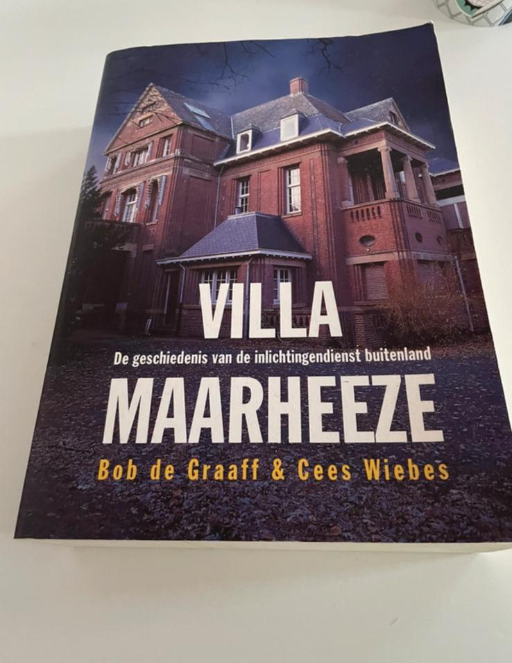 B. de Graaff - Villa Maarheeze, Ophalen of Verzenden, Gelezen