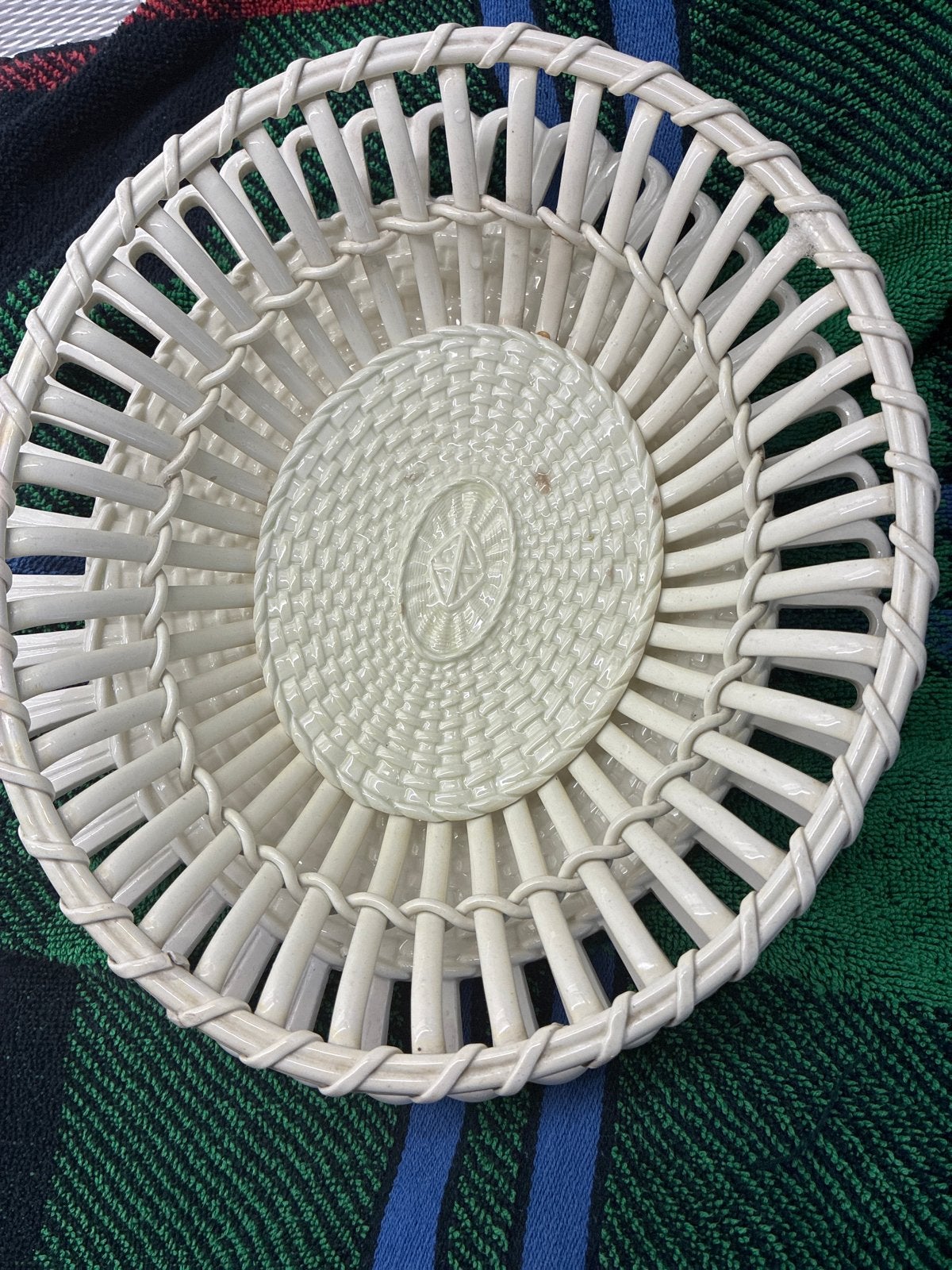 Wedgwood Antiek Notenschaal/Mand € 250,00, Ophalen