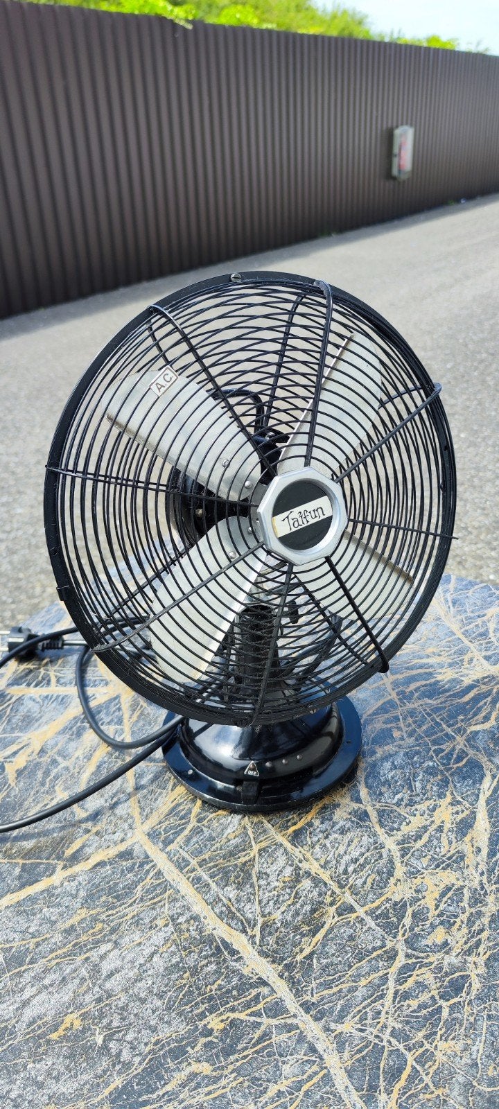 Ikea Taifun ventilator, zware kwaliteit, werkt perfect, Witgoed en Apparatuur, Ventilatoren, Ophalen of Verzenden, Gebruikt, Tafelventilator