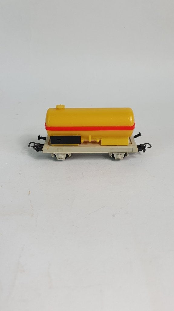 Piko H0 gele ketelwagon,geen Shell sticker. Ketel wagon. S29
