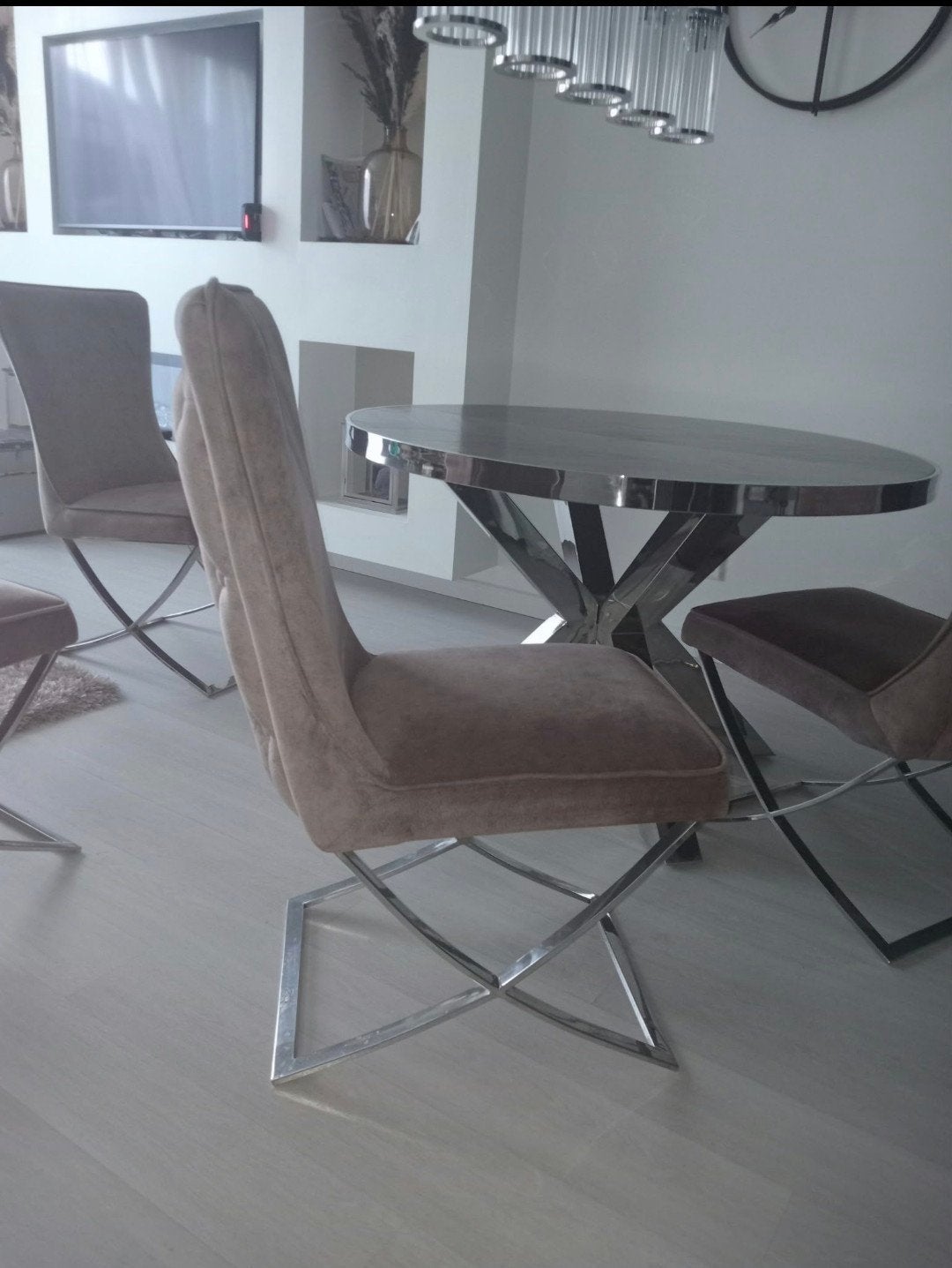 4 taupe eetkamerstoelen | Velours | Hotel chique 
Tip:, Ophalen, Bruin, Zo goed als nieuw, Vier