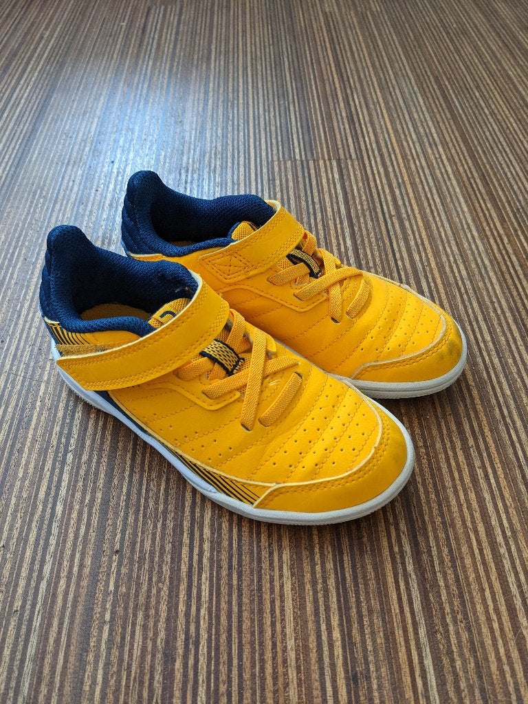 Decathlon Zaalvoetbalschoenen (binnenschoenen) mt. 29, Jongen of Meisje, Schoenen, Decathlon, Ophalen of Verzenden