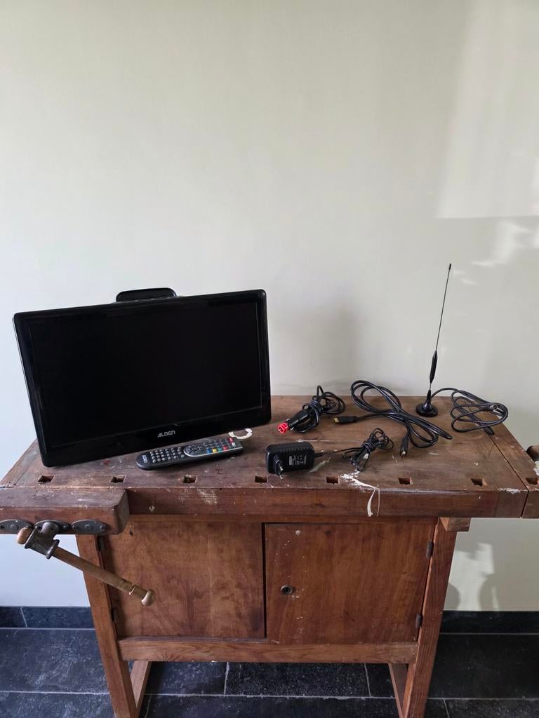 Alden TV met dvd speler. Ideaal voor in camper of caravan., Overige merken, Gebruikt, 50 Hz, Ophalen of Verzenden