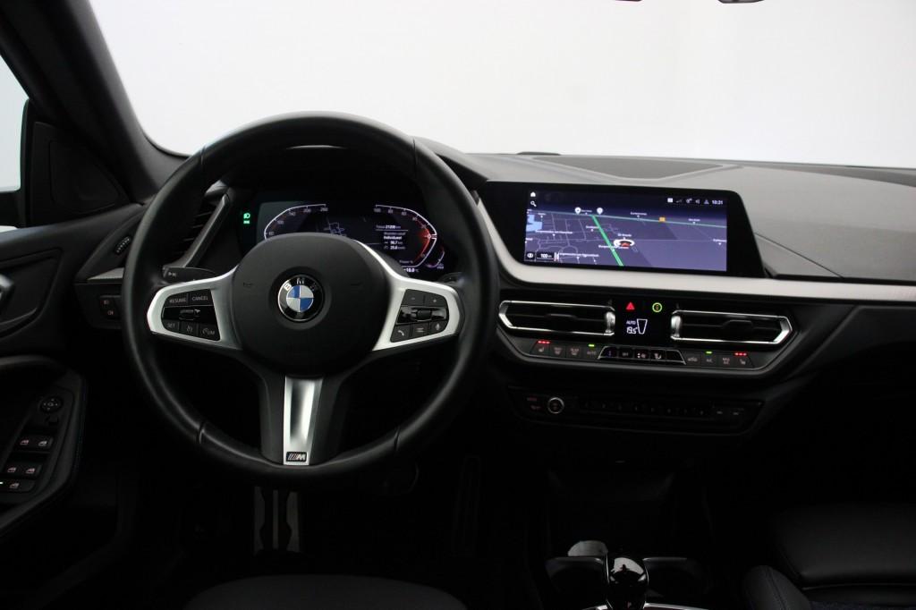 Bmw 2-SERIE GRAN COUPE 218i M-Sport Automaat - Digitaal Cock, Auto's, BMW, 136 pk, Gebruikt, Euro 6, 1350 kg