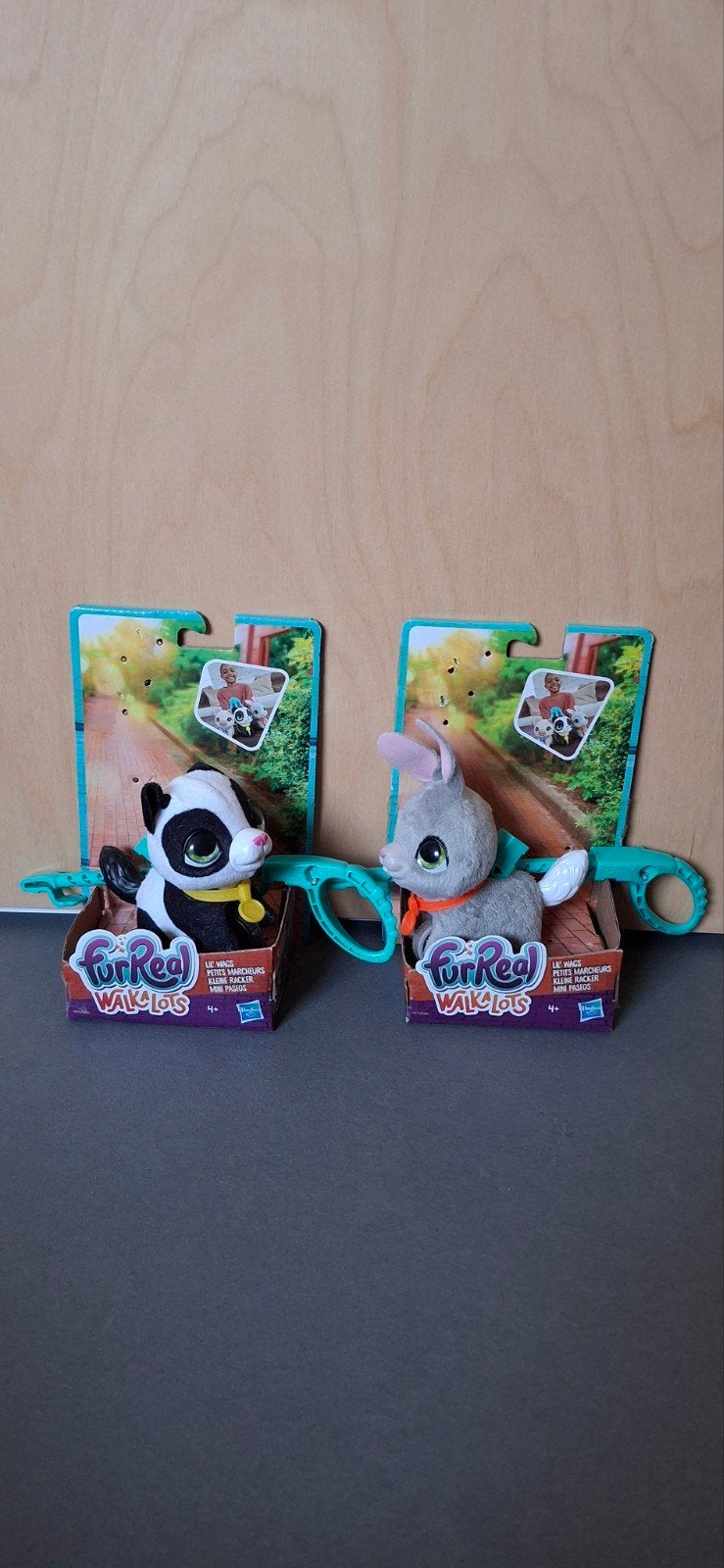 FurReal Walkalots Konijn en Panda knuffel met riem, Overige merken, Grijs, Konijn, Ophalen of Verzenden
