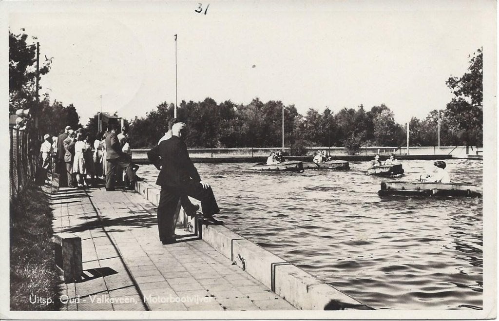 Naarden, Uitspanning Oud Valkeveen, Motorbootvijver, 1948, Ophalen of Verzenden, 1940 tot 1960, Gelopen, Noord-Holland