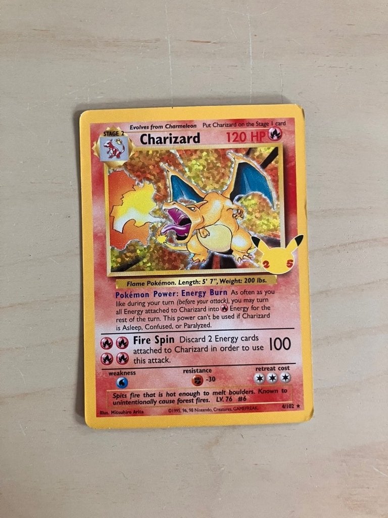 Pokémon kaarten o.a. een Charizard celebrations CC 4/102., Hobby en Vrije tijd, Verzamelkaartspellen | Pokémon, Ophalen, Zo goed als nieuw
