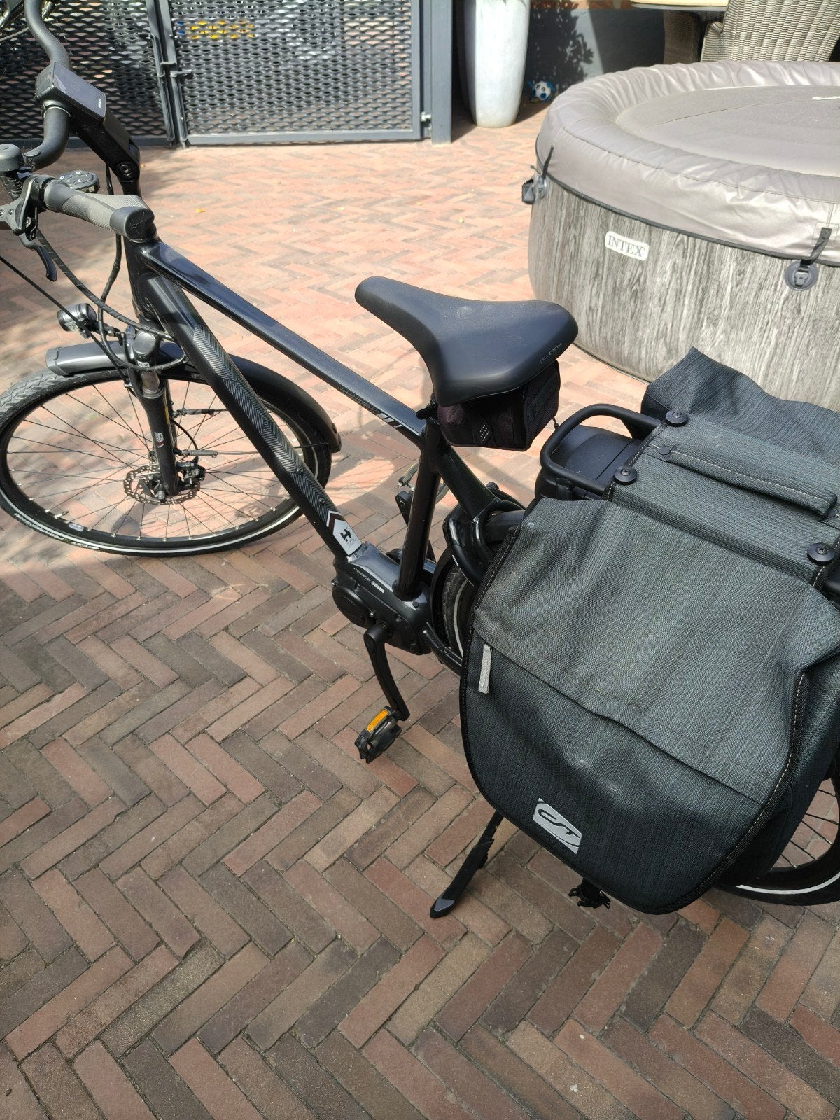 Giant elektrische fiets met Yamaha motor en fietstassen, Zo goed als nieuw, 59 cm of meer, 50 km per accu of meer, Ophalen