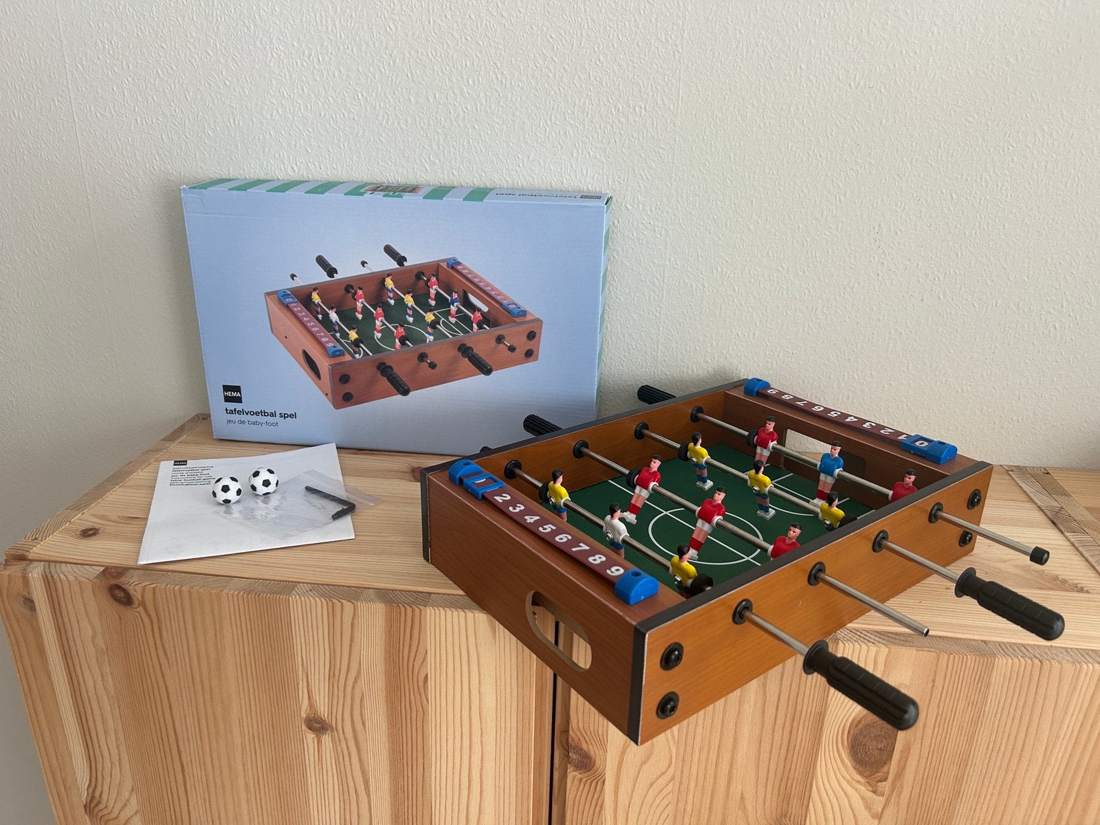 HEMA Tafelvoetbalspel – Compacte Mini Voetbaltafel, Ophalen, Zo goed als nieuw