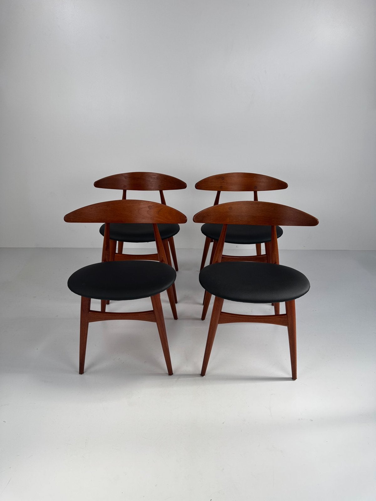 Set of 4 CH33 Dining Chairs, Hans J. Wegner, Denmark, 1950s, Ophalen, Z, Gebruikt, Z