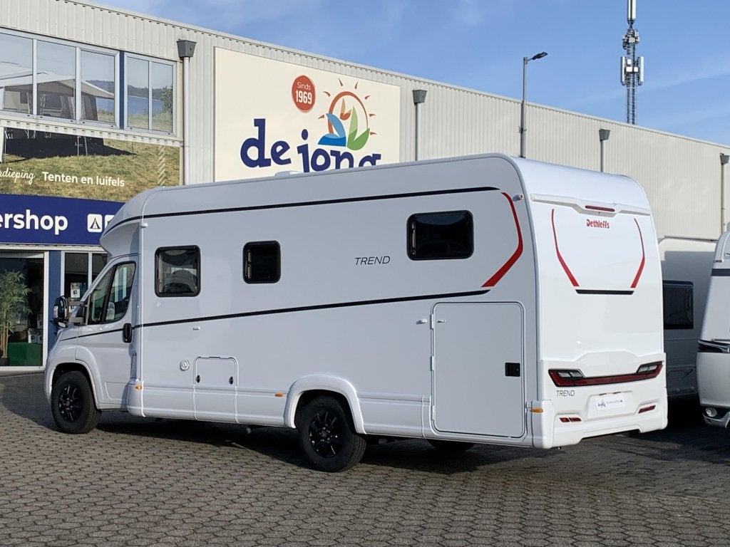 Dethleffs Trend T 7057 EB -vlakke vloer-voordeel, Ringverwarming, Fiat, Airbags, 7 tot 8 meter