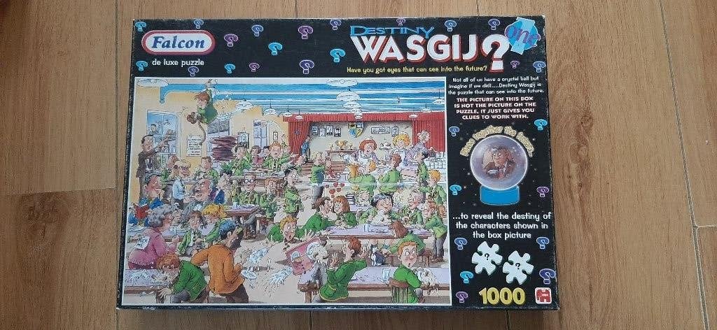Wasgij Destiny Puzzle One. Kostschool leerlingen1000 stukjes, Ophalen, 500 t/m 1500 stukjes, Gebruikt, Legpuzzel