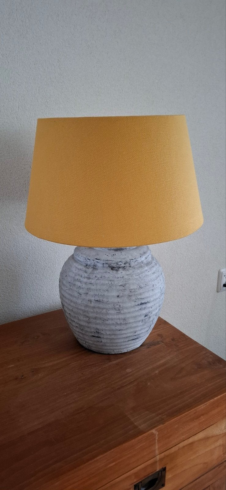 okergeel lampenkap, Ophalen, Tafellamp, Geel, Rond