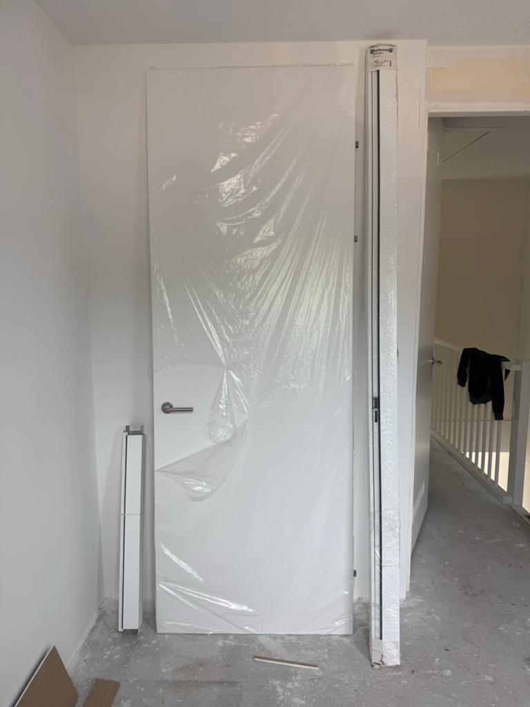 Nieuwe Opdekdeur met Kozijn - Berkvens Ultra Wit 90x253, Ophalen, 80 tot 100 cm, 215 cm of meer, Binnendeur