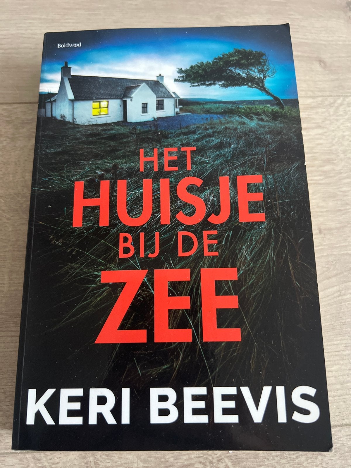 Het Huisje bij de Zee - Keri Beevis (Thriller), Ophalen of Verzenden, Zo goed als nieuw, Wereld overig