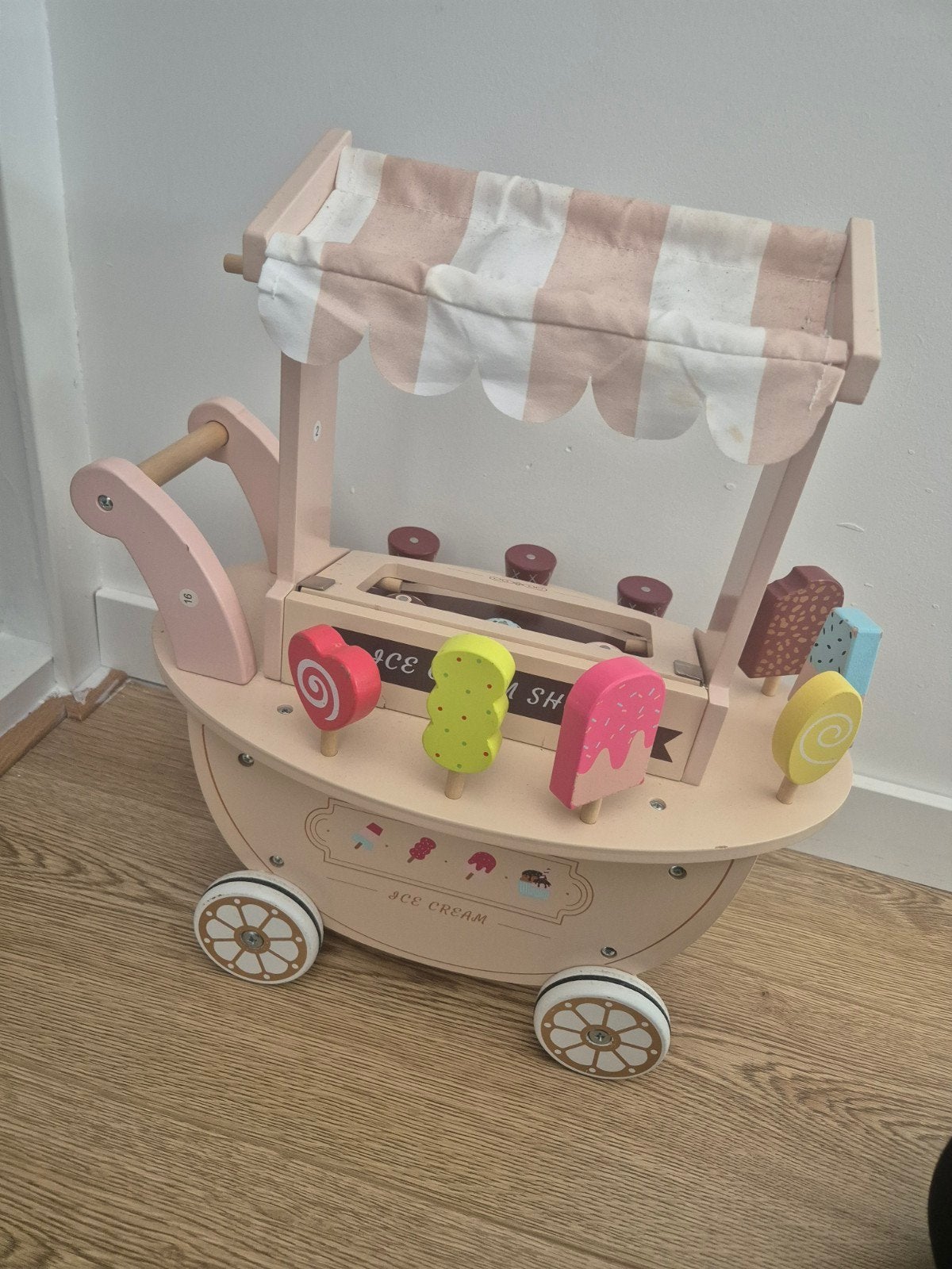Rijoka Houten IJscokar met 9 Houten IJsjes, Kinderen en Baby's, Speelgoed | Houten speelgoed, Ophalen, Gebruikt, Duw- of Trekspeelgoed
