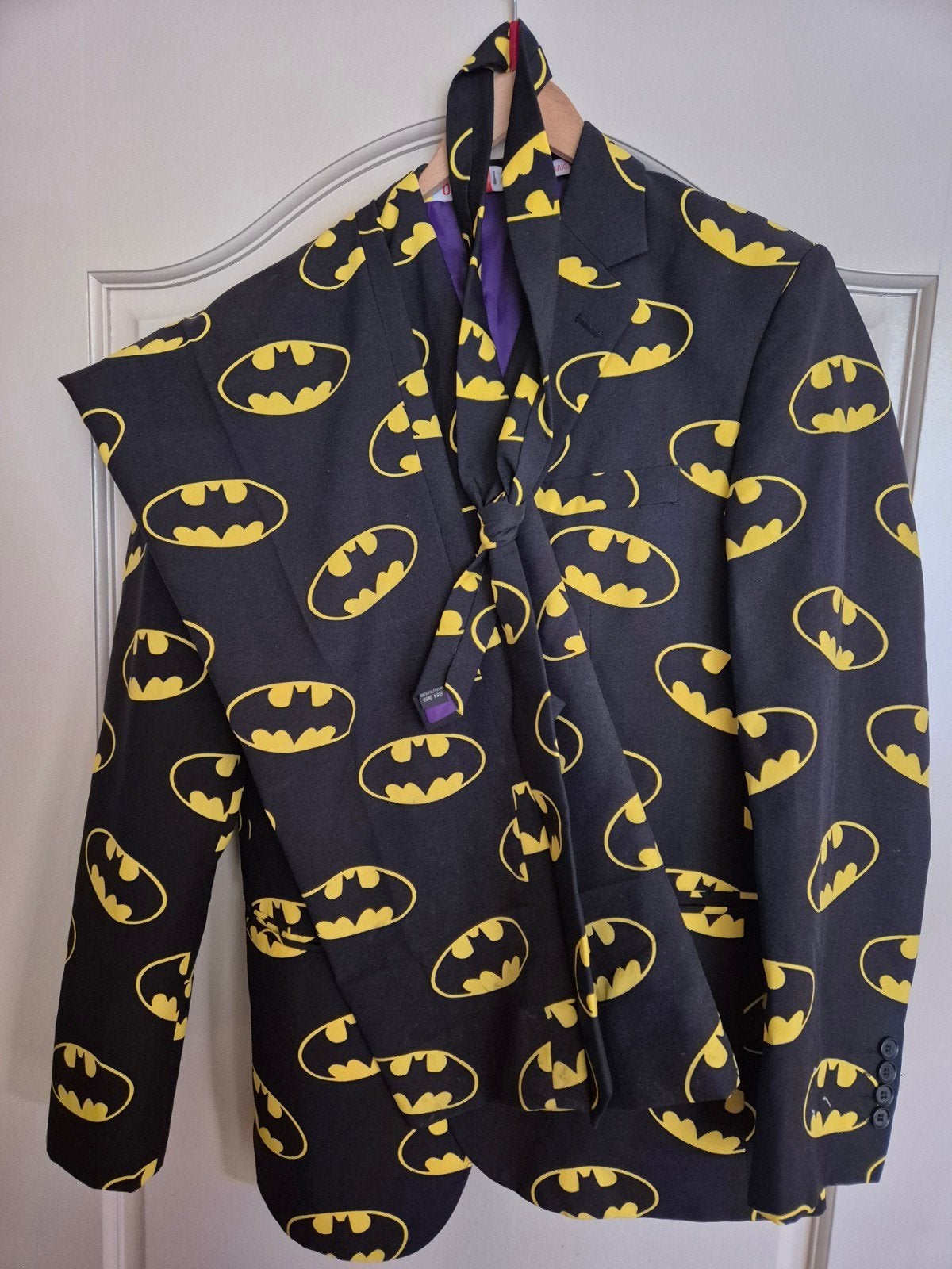 Batman Pak (Jas, Broek, Stropdas) - Maat S, Kleding | Heren, Onbekend, Zwart, Ophalen of Verzenden, Gedragen