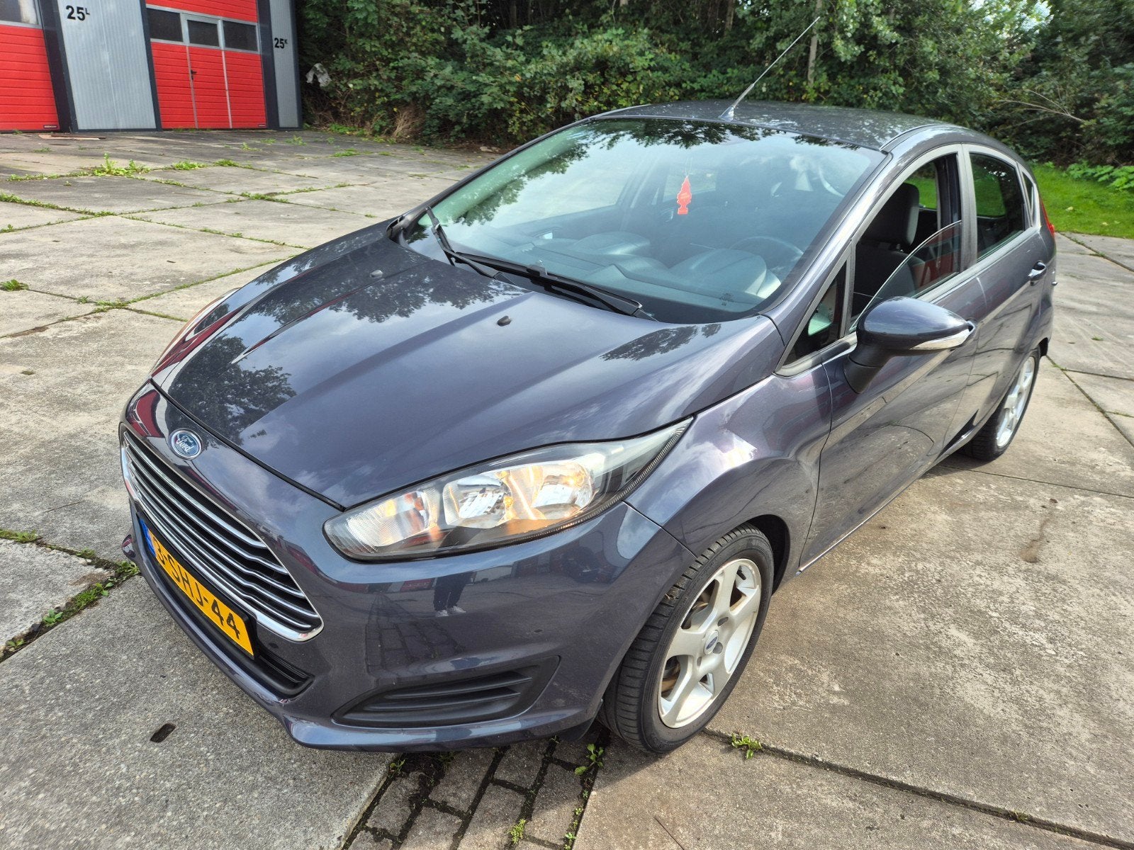 Ford Fiësta 1.0  65PK 5D NW APK RIEM EN ONDERSTEL, Auto's, 40 €/maand, 525 kg, 23 km/l, Origineel Nederlands