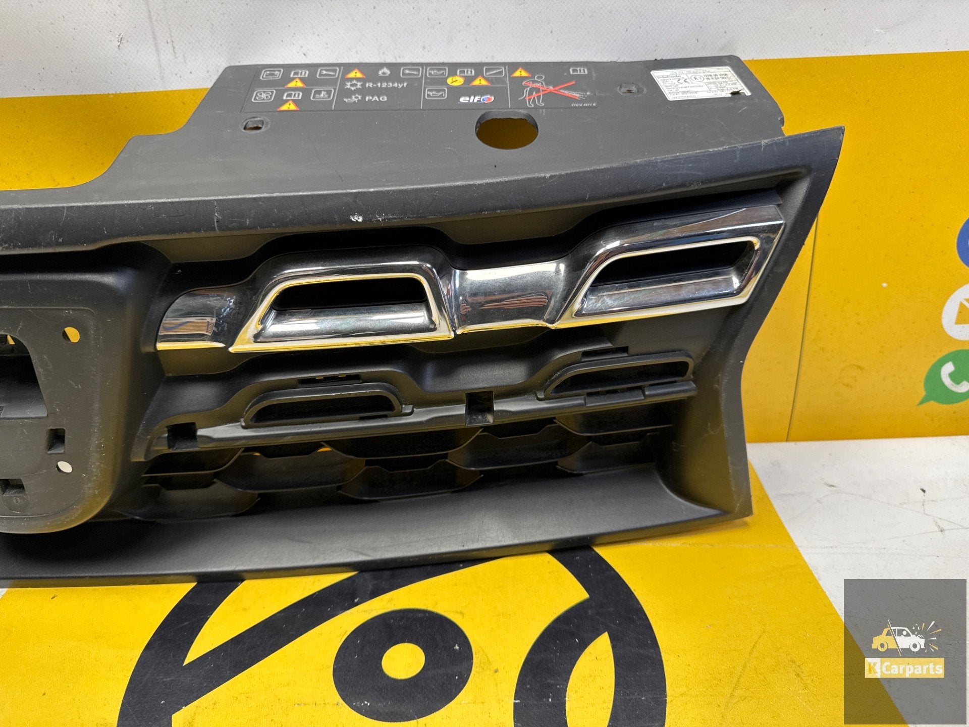 Grill Dacia Duster Origineel 623100838R, Auto-onderdelen, Dacia, Info@fabrikant.eu, Fabrikantstraat 1
1000 AA  Amsterdam, NL, Ophalen of Verzenden