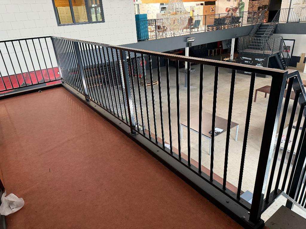 Stalen leuning/ hekwerk (25,00 mtr), Ophalen of Verzenden, Zo goed als nieuw, Trap, Minder dan 2 meter