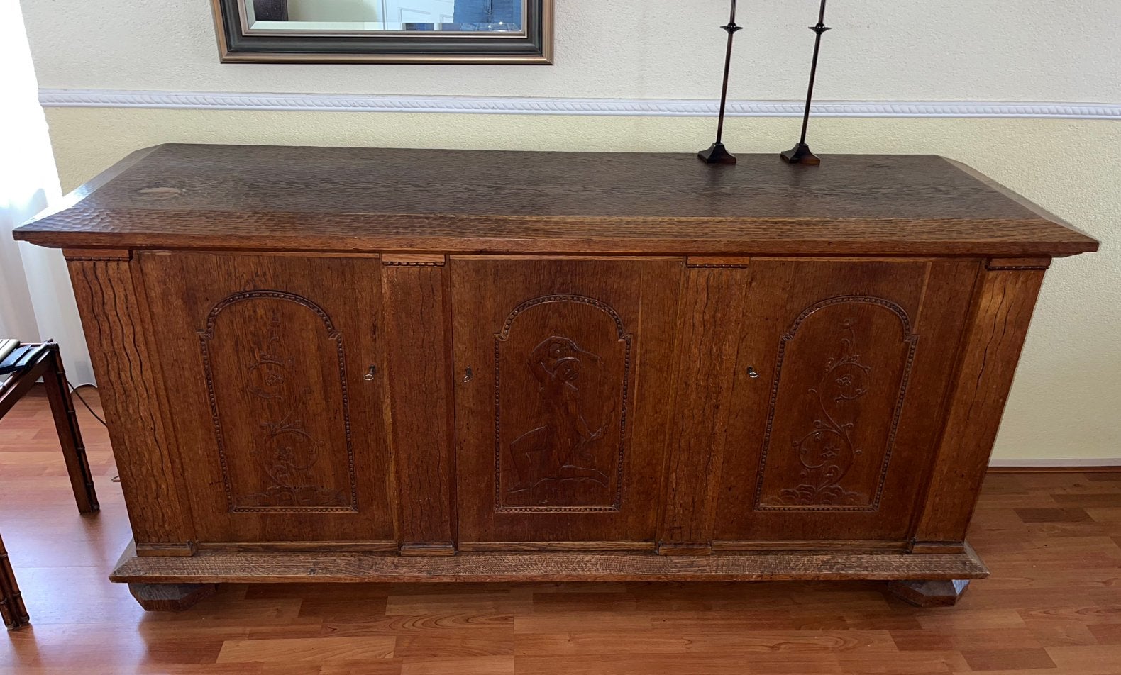 Antiek dressoir, Ophalen
