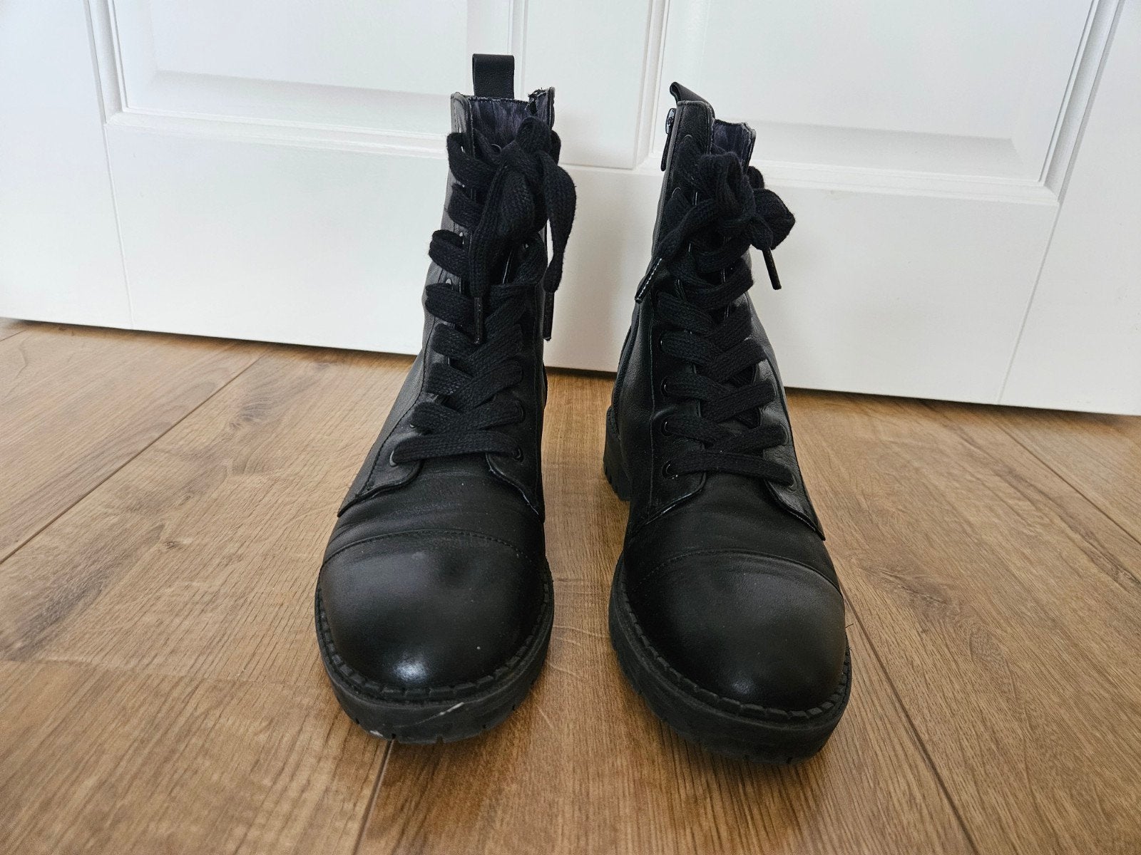 Echt lederen veterlaarsjes zwart, Ophalen of Verzenden, Zo goed als nieuw, Zwart
