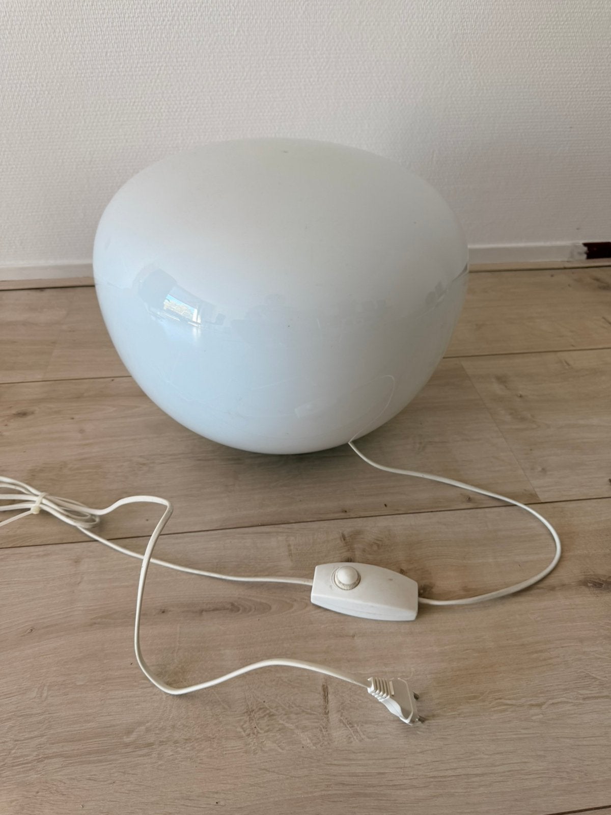 Grote (vloer-)lamp met dimmer, wit, Ophalen, Kunststof, Zo goed als nieuw, Minder dan 100 cm