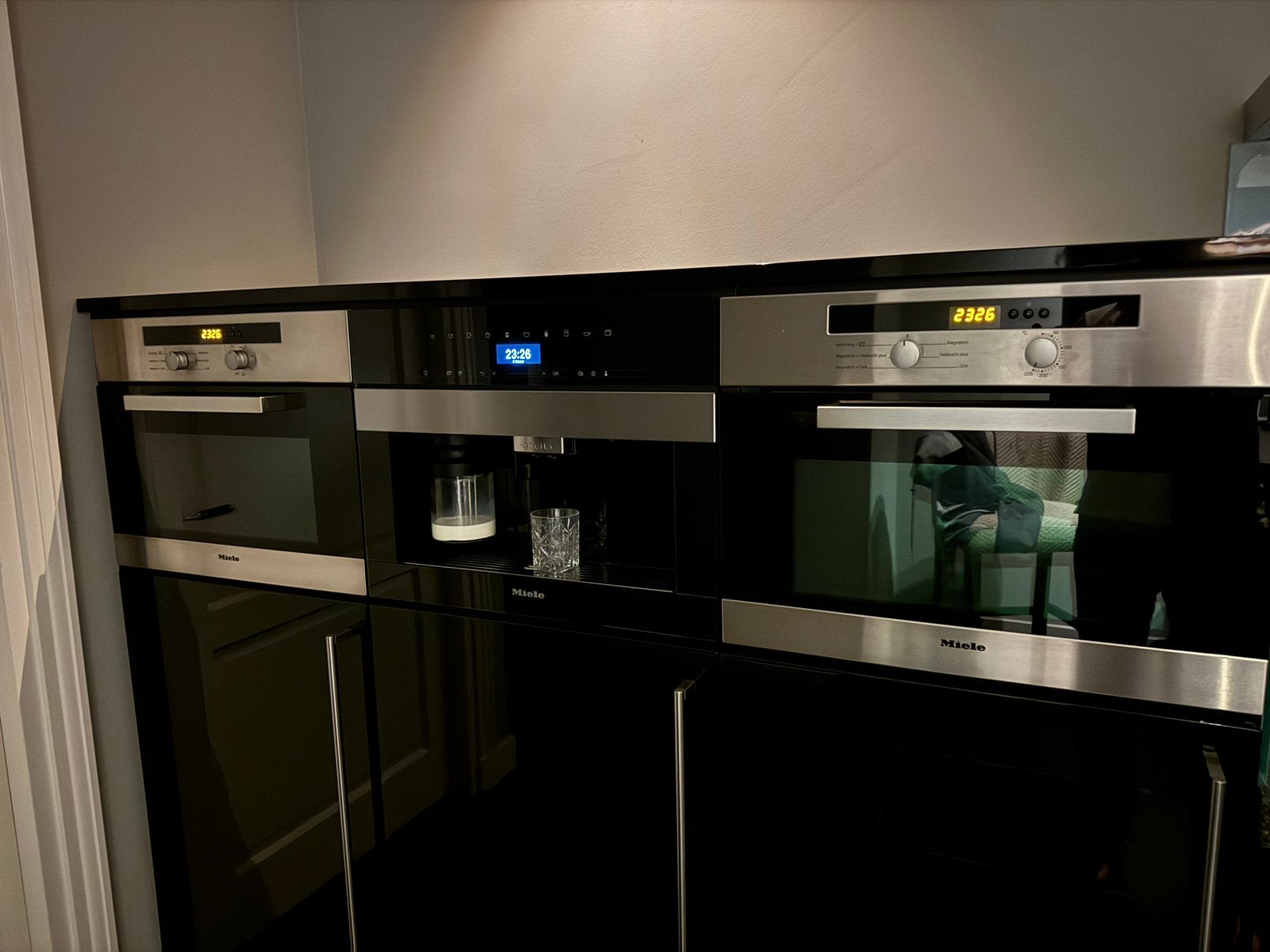Miele CVA 7445 inbouwkoffiemachine slechts 3740 bereidingen, Ophalen, Zo goed als nieuw, Zwart, Overige typen