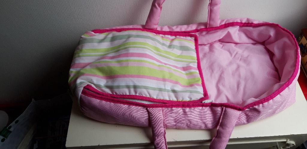 poppen reiswiegje 53 x 21,5 cm gemeten aan onderkant, Ophalen of Verzenden, Zo goed als nieuw, Babypop