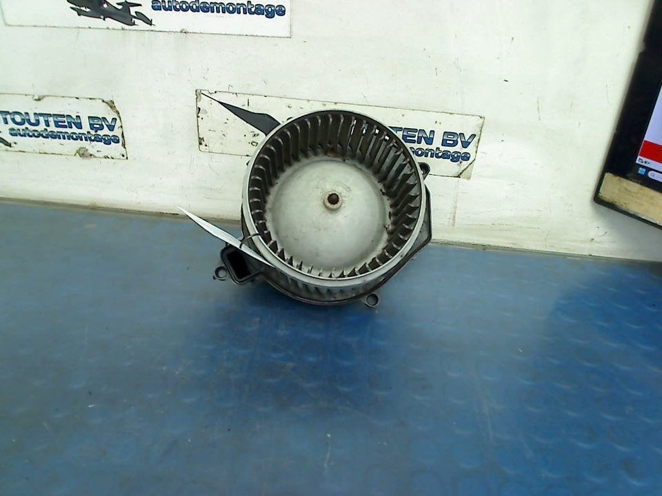 Kachel Ventilatormotor Partner (GC/GF/GG/GJ/GK) 2009, Kontakt-peugeot@peugeot.com, Gebruikt, Peugeot Deutschland GmbH, Bahnhofsplatz, Rüsselsheim 65423, , Duitsland
