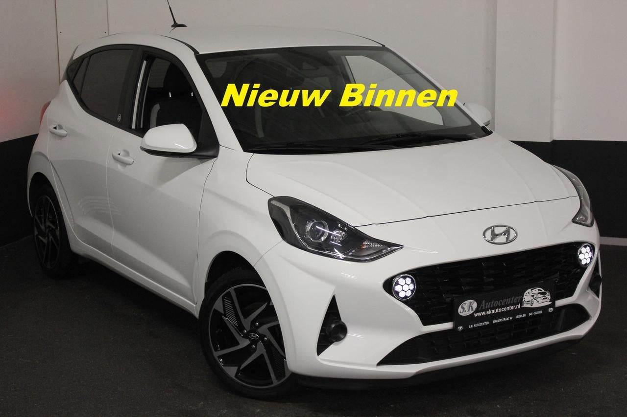 Hyundai i10 EDITION 30+*FULL*CAMERA*NAVI*STUUR*STOELVERW*, Lichtsensor, Euro 5, Stof, Gebruikt