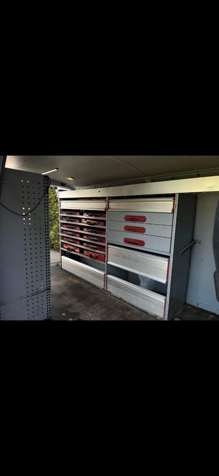 Bott bedrijfswageninrichting, Ophalen