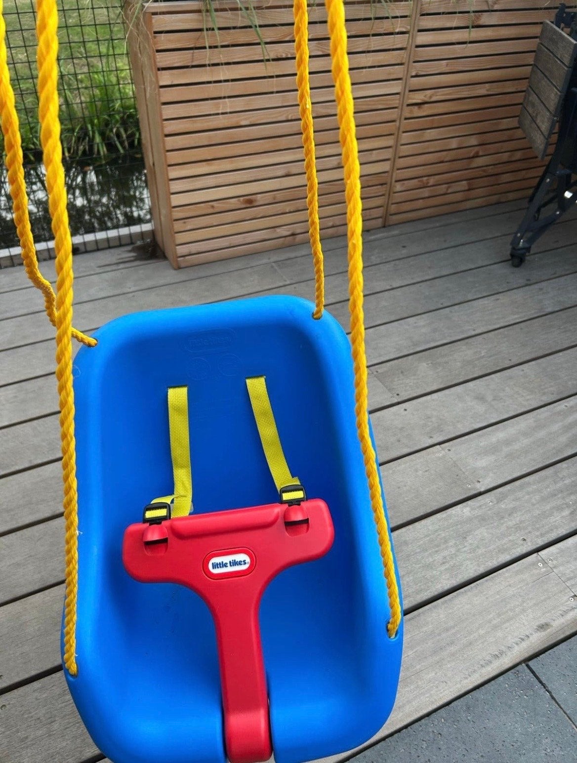 Little Tikes babyschommel - Blauw en rood, Kinderen en Baby's, Ophalen, Gebruikt, Schommel