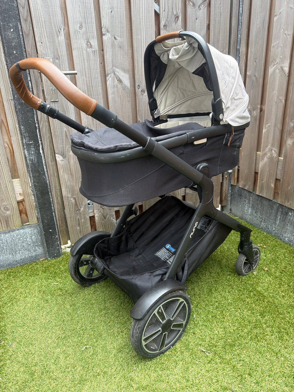 Nuna Mixx Next kinderwagen met reiswieg, zitje en accessoire, Gebruikt, Combiwagen, Met reiswieg, Ophalen