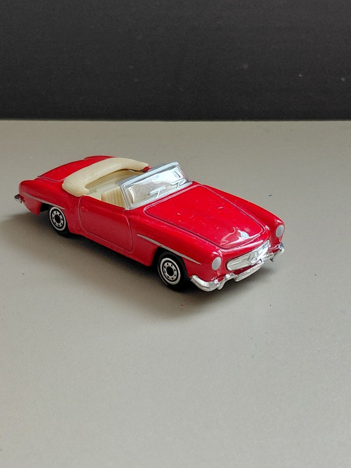 Mercedes-Benz 190 Welly 1/60 Diecast Modelauto Rood, Ophalen of Verzenden, Zo goed als nieuw, Auto