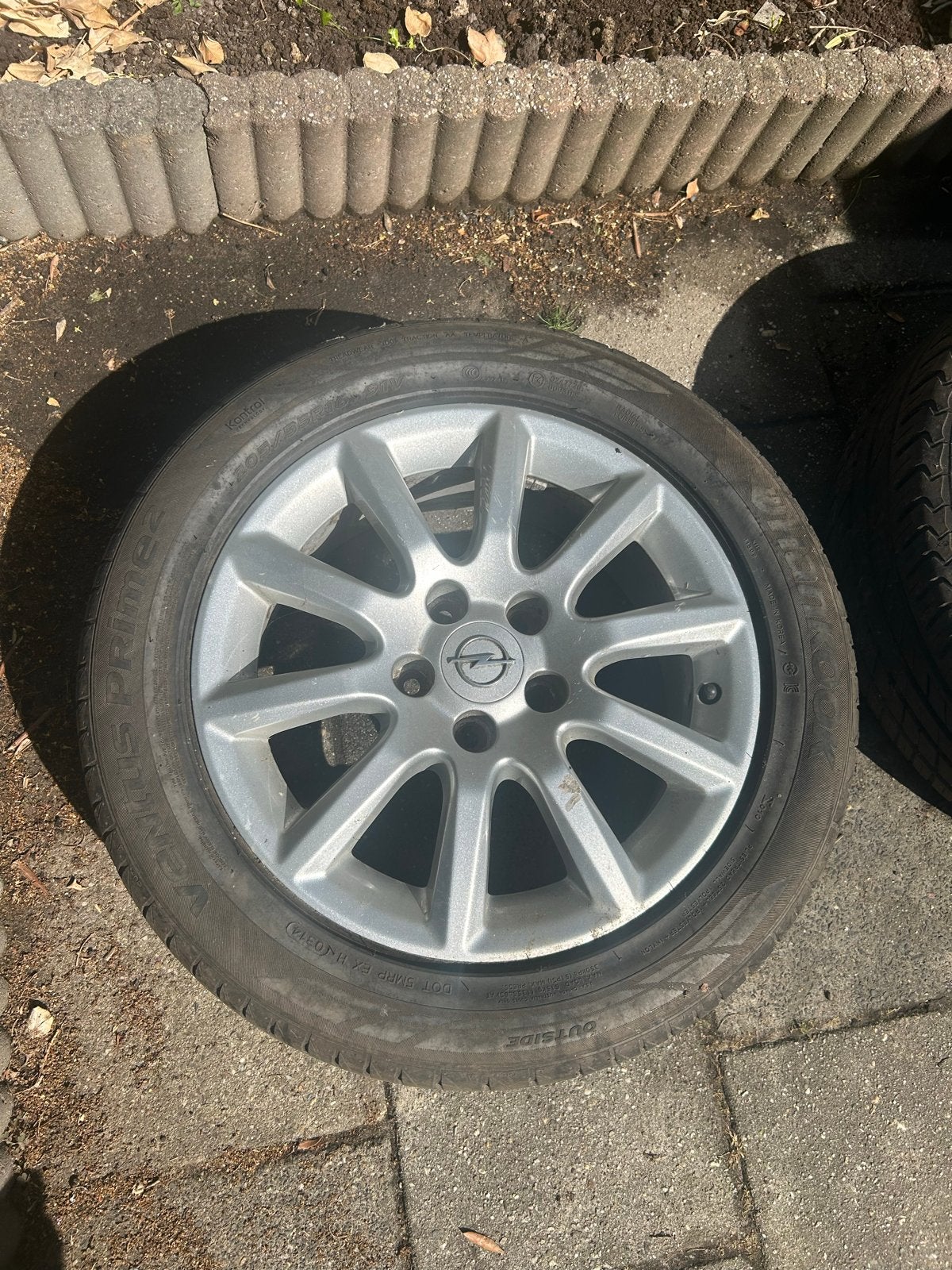 Opel 16 inch velg met Hankook band 205/55R16, Auto-onderdelen, Banden en Velgen, Ophalen, Gebruikt, 16 inch, Banden en Velgen