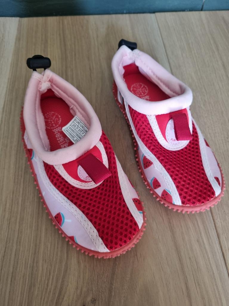 Waterschoenen meloen maat 25, Ophalen of Verzenden