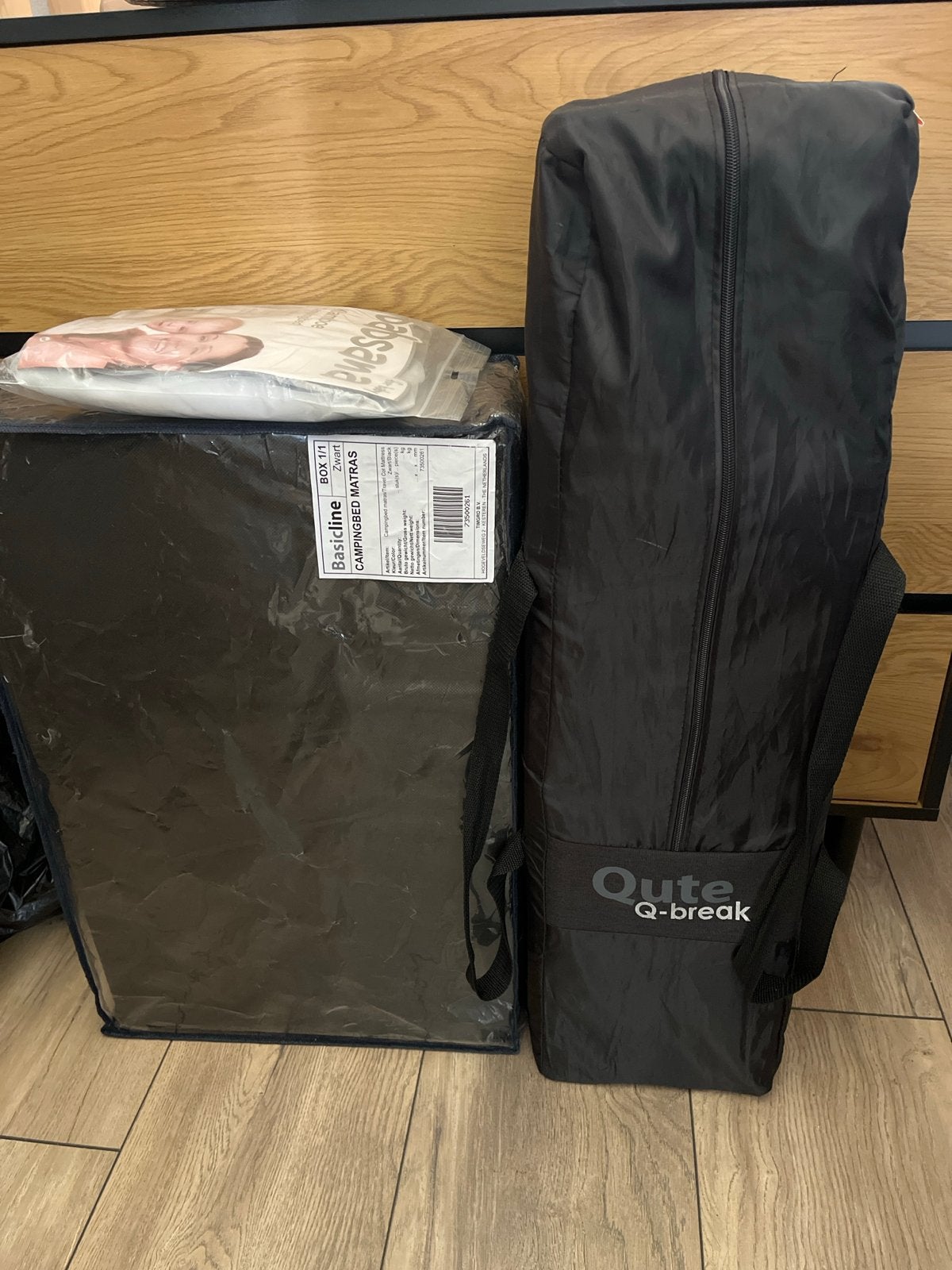 Complete set: Qute reisbed, matras en klamboe, Ophalen, Zo goed als nieuw, Reisbedje